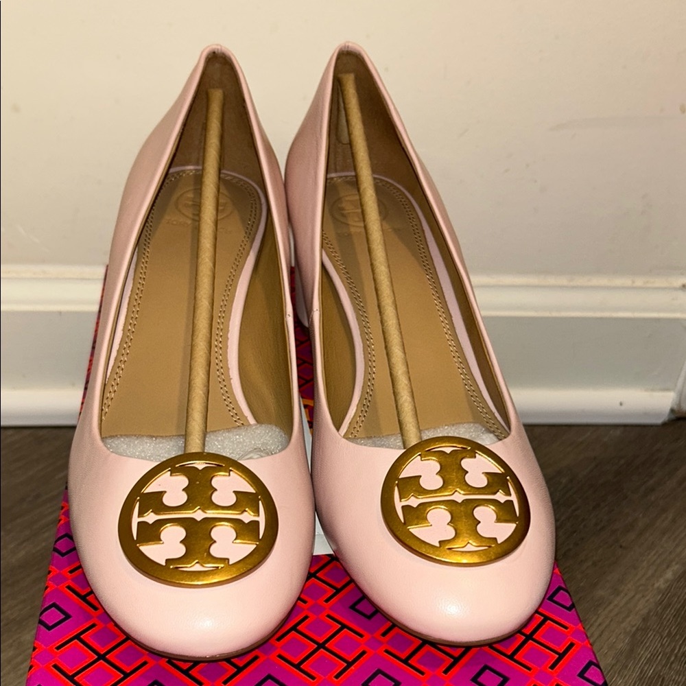Tory Burch Benton 50mm pump. ~ 9.5